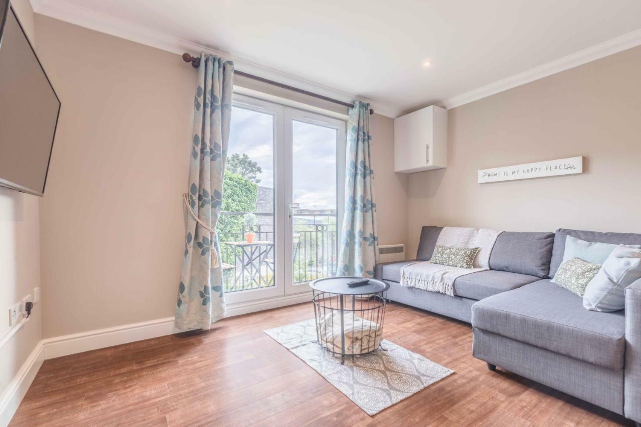 Modern Apartment Within Short Walk Of The Castle, High Street And Long Walk - Free Parking Windsor Buitenkant foto